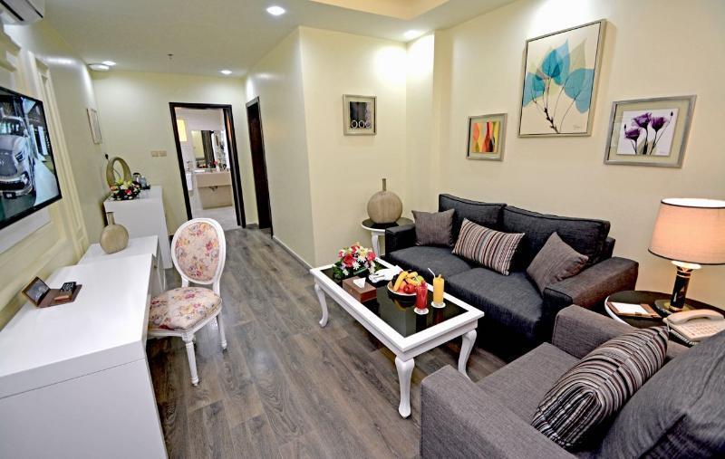 Golden Bujari Hotel Αλ Κομπάρ Εξωτερικό φωτογραφία