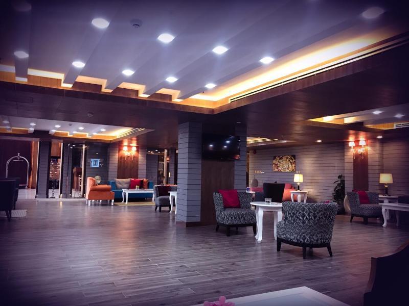 Golden Bujari Hotel Αλ Κομπάρ Εξωτερικό φωτογραφία