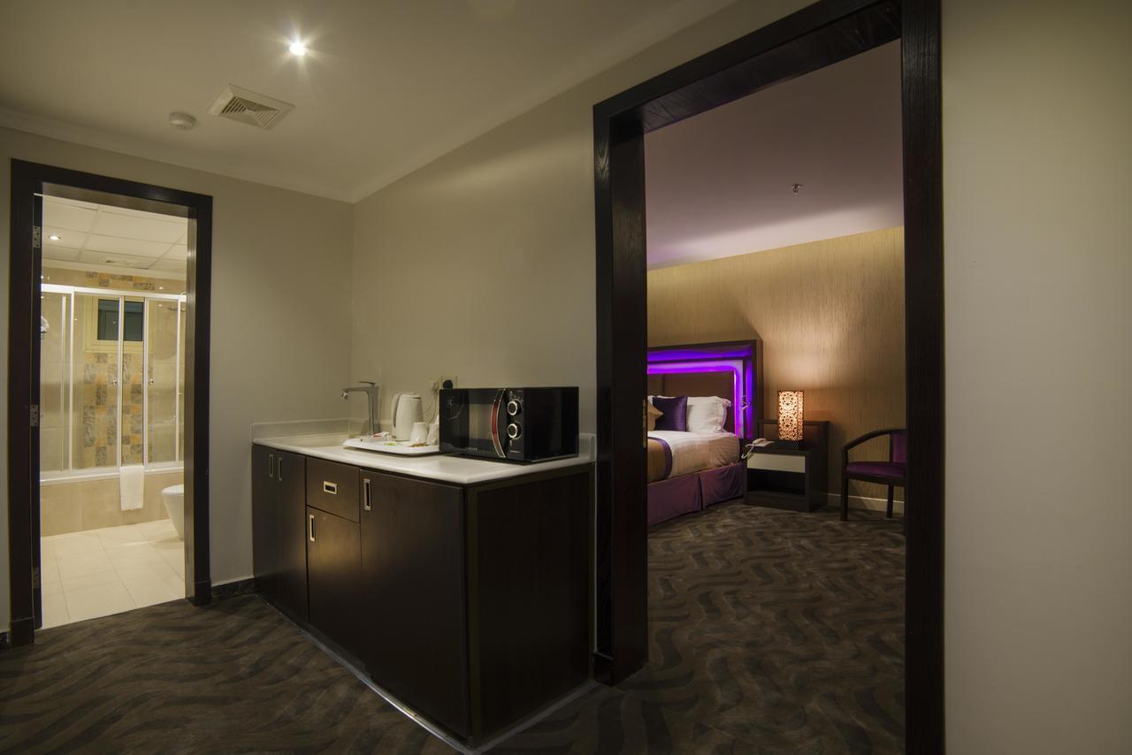 Golden Bujari Hotel Αλ Κομπάρ Εξωτερικό φωτογραφία
