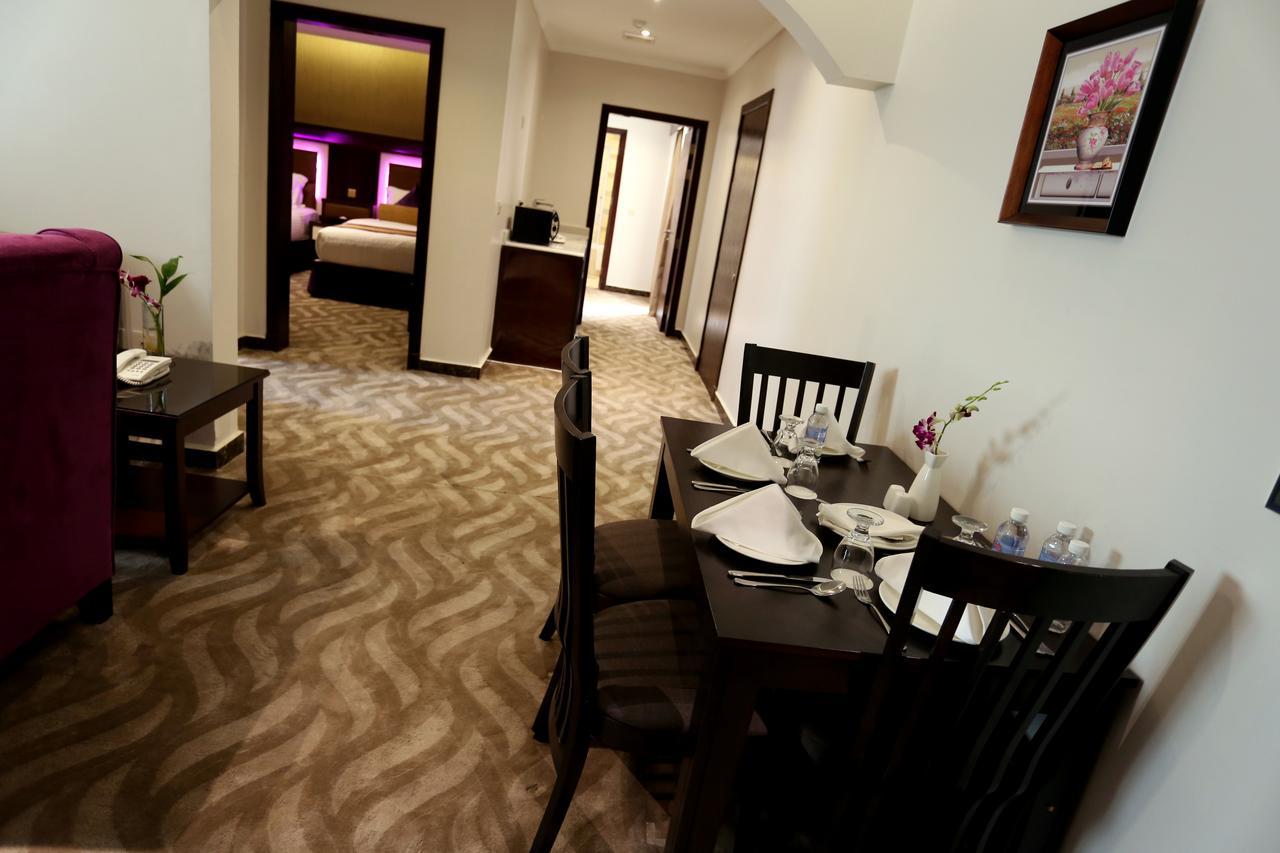 Golden Bujari Hotel Αλ Κομπάρ Εξωτερικό φωτογραφία