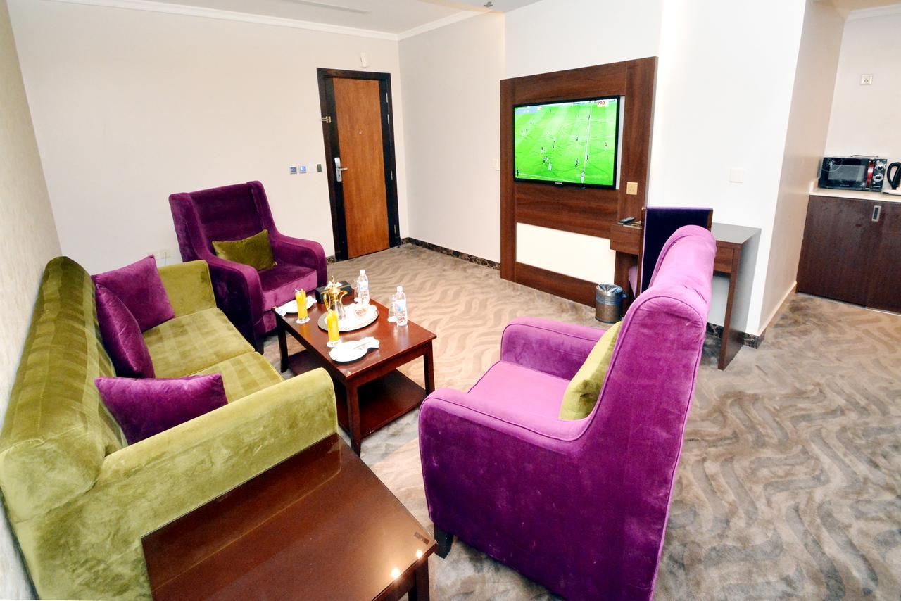 Golden Bujari Hotel Αλ Κομπάρ Εξωτερικό φωτογραφία